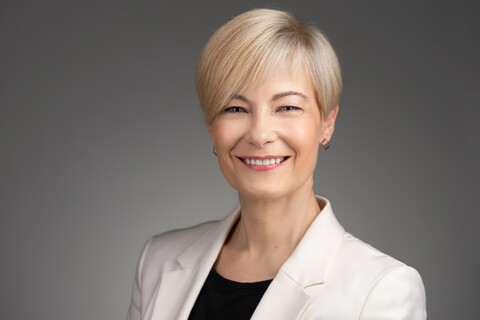 Hertelendy Szonja, Könyvelő at Pyramidon Property Management - Professional portrait