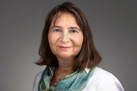 Kákóczki Erika, Házkezelő at Pyramidon Property Management - Professional portrait